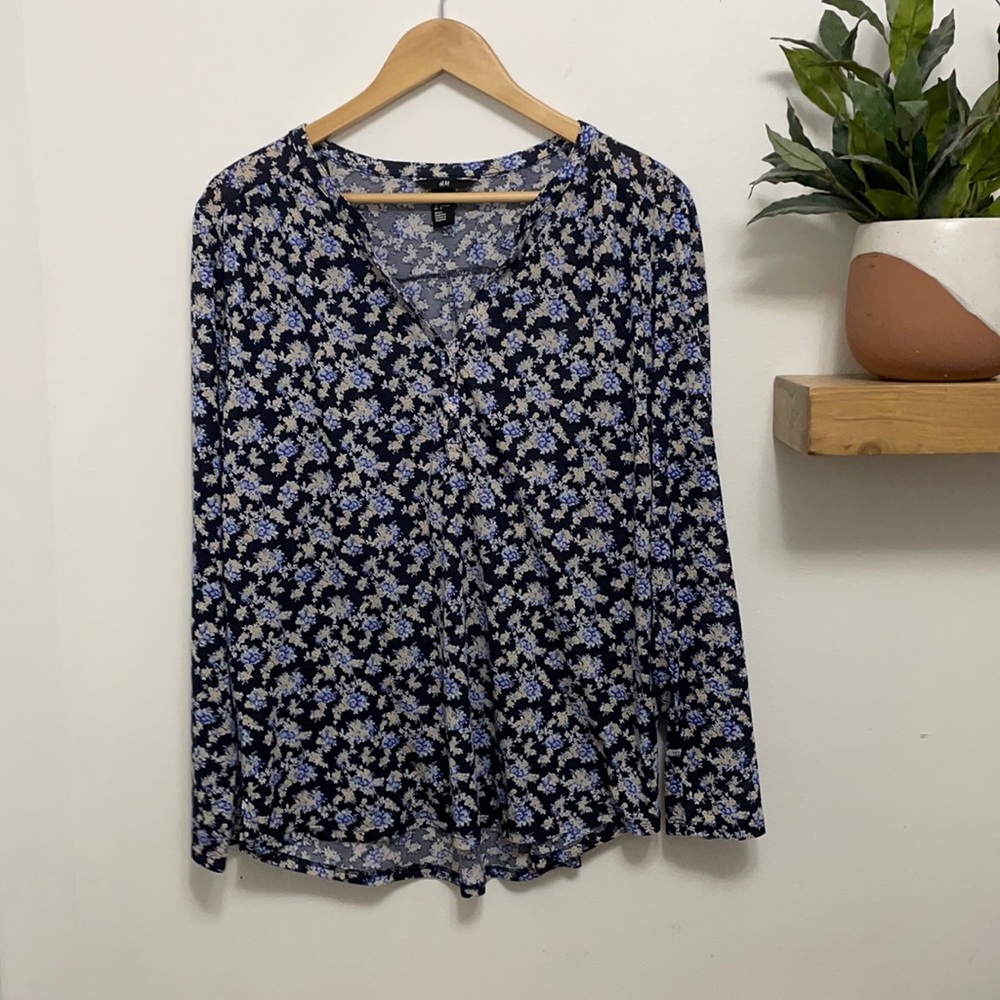 H & M floral blouse
